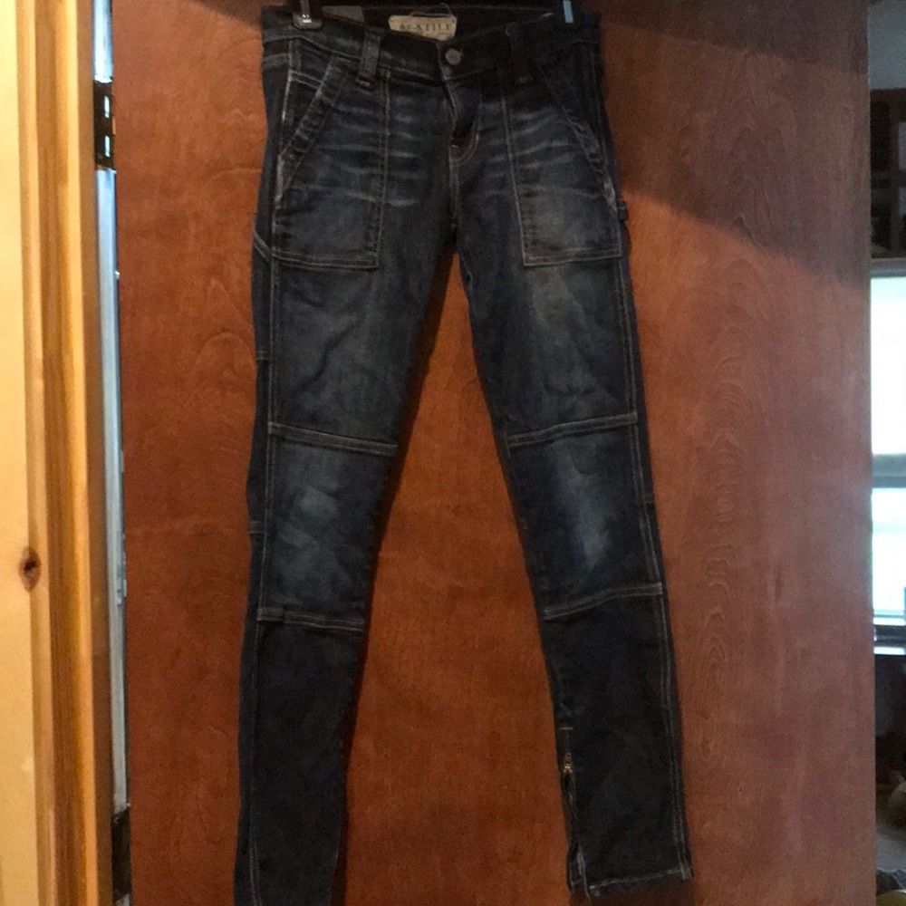 Elizabeth and James textile cargo jean